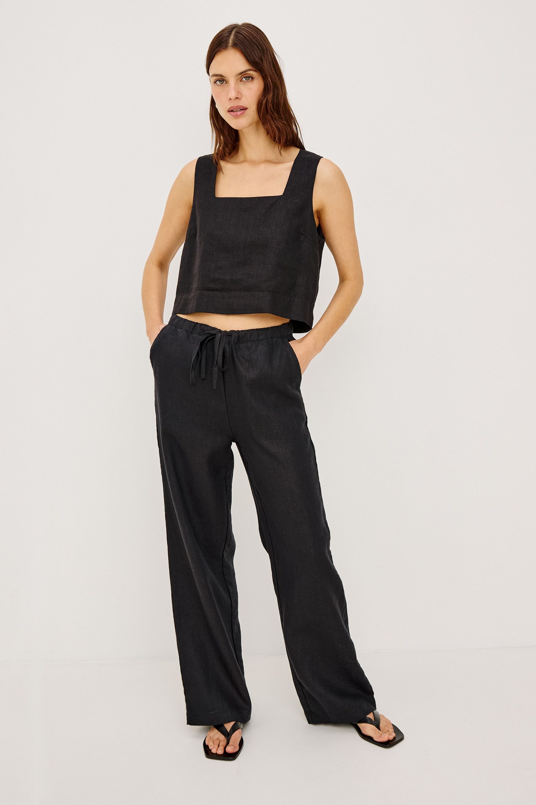 AKIRA TOP - BLACK - Image 3