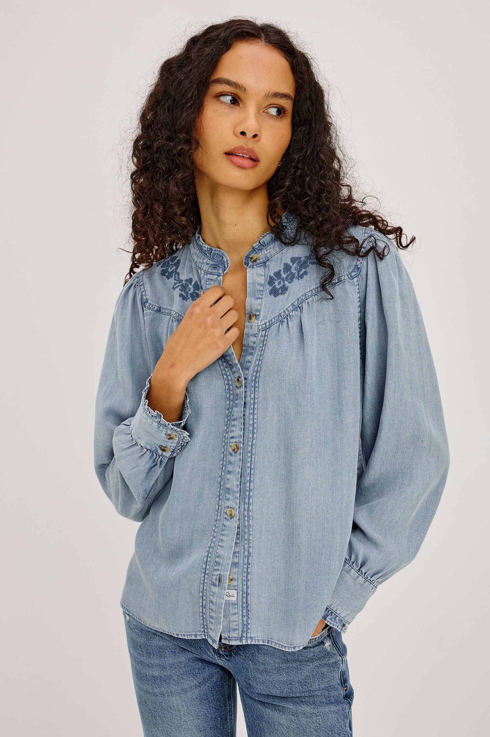 ALANNA SHIRT - MEDIUM CLOUD WASH