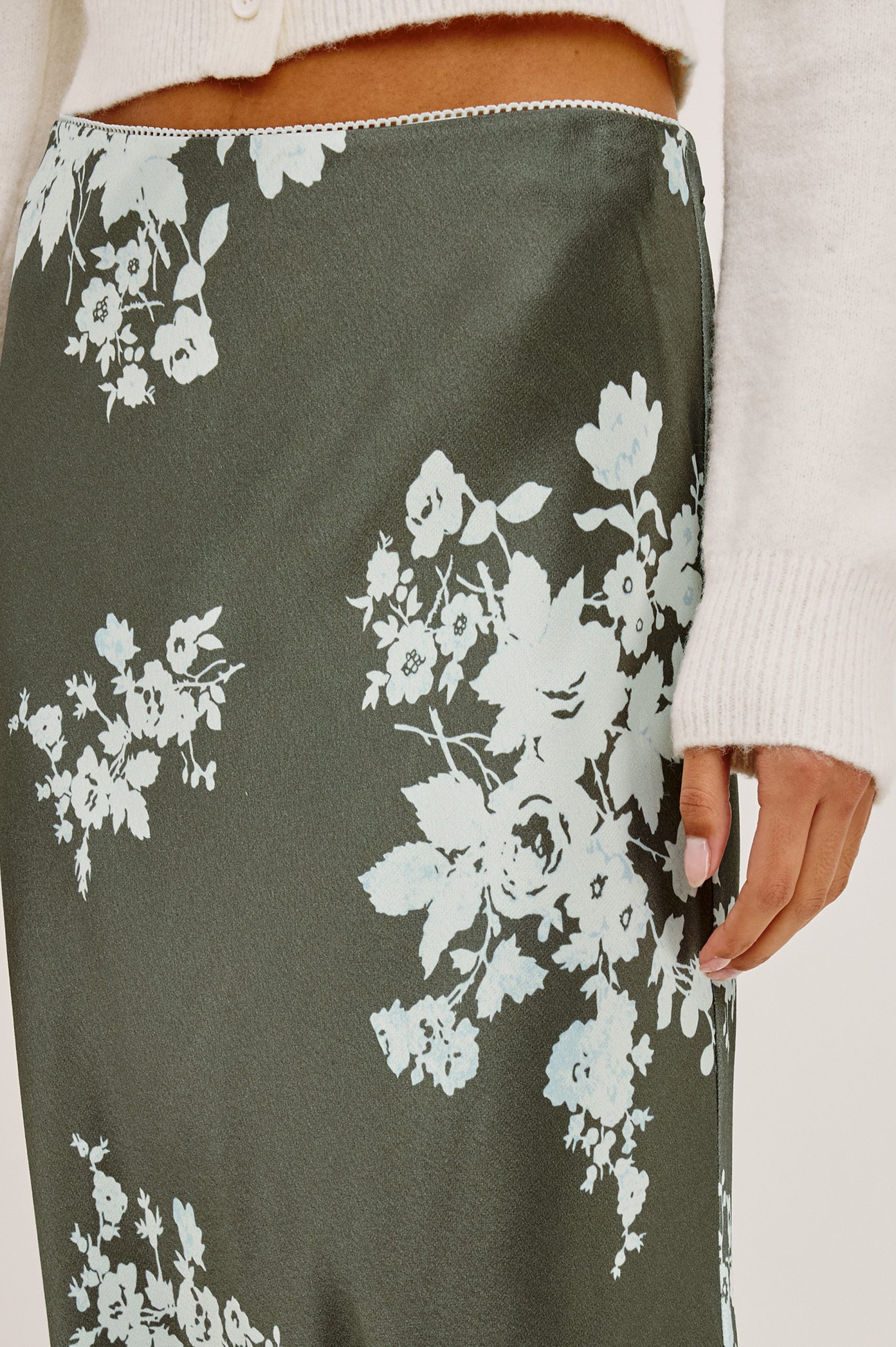 ANYA SKIRT - LACE FLORAL - Image 2