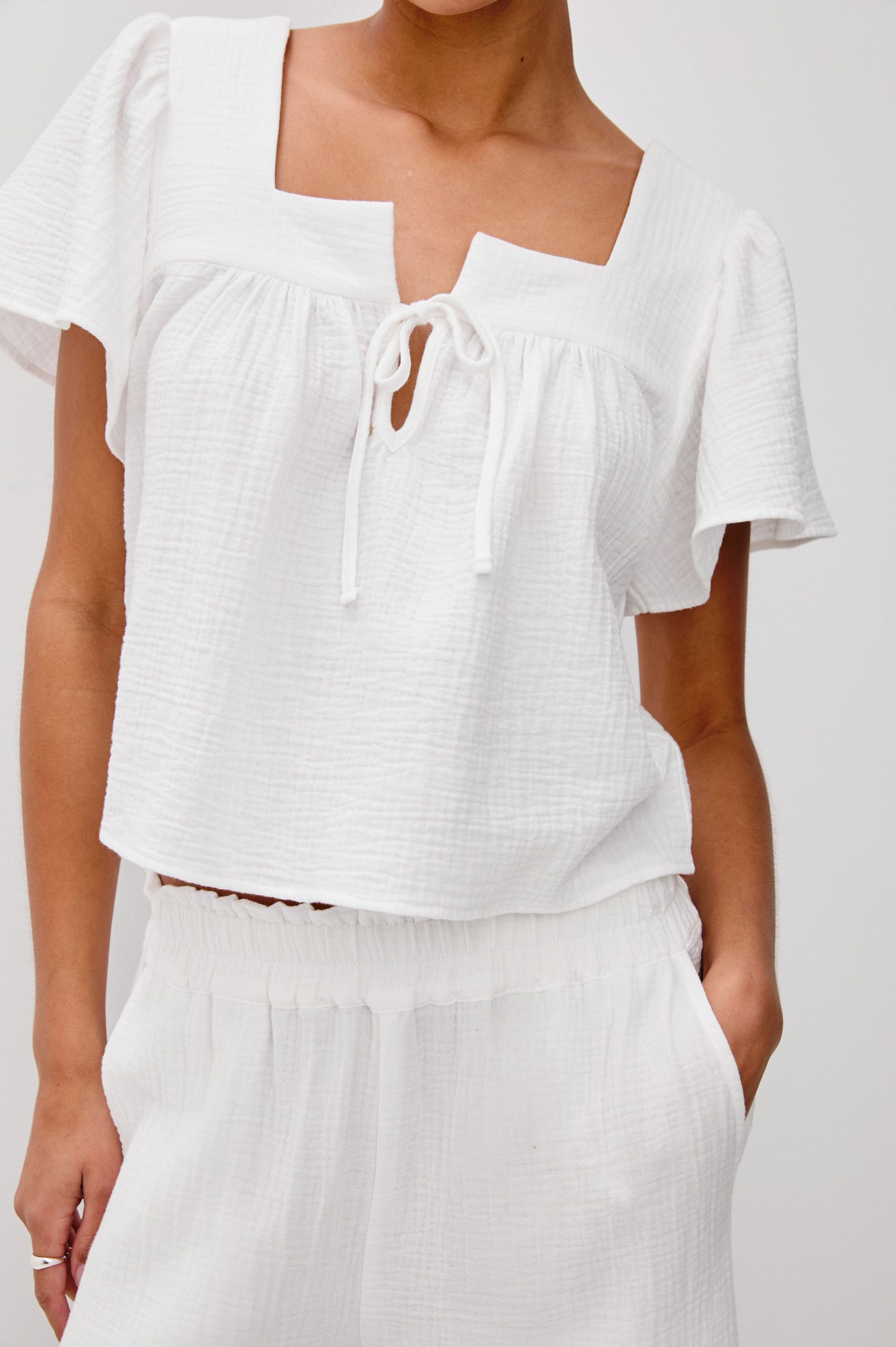 CASIE TOP - WHITE - Image 2