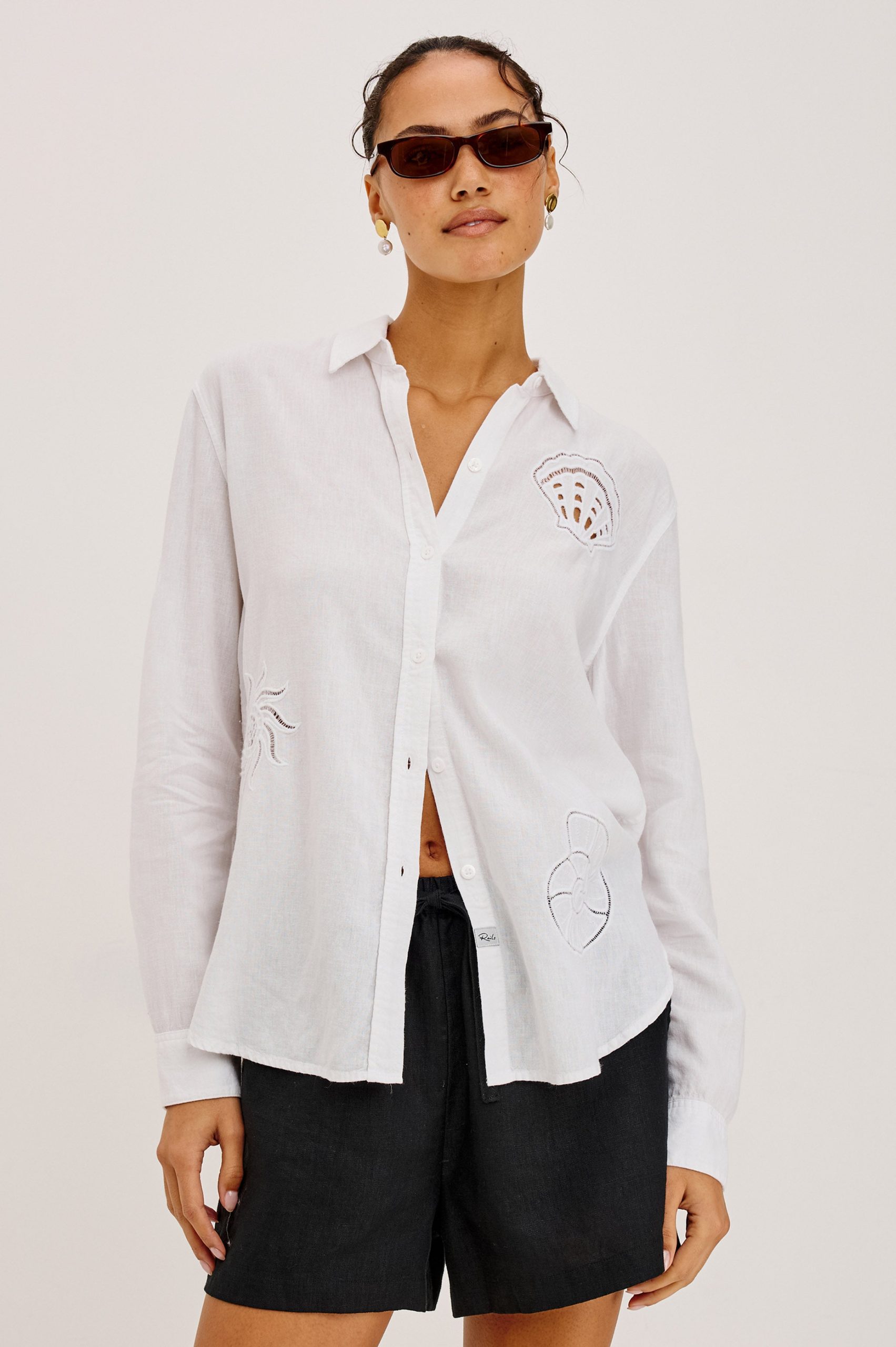 CHARLI SHIRT - WHITE SEASHELLS