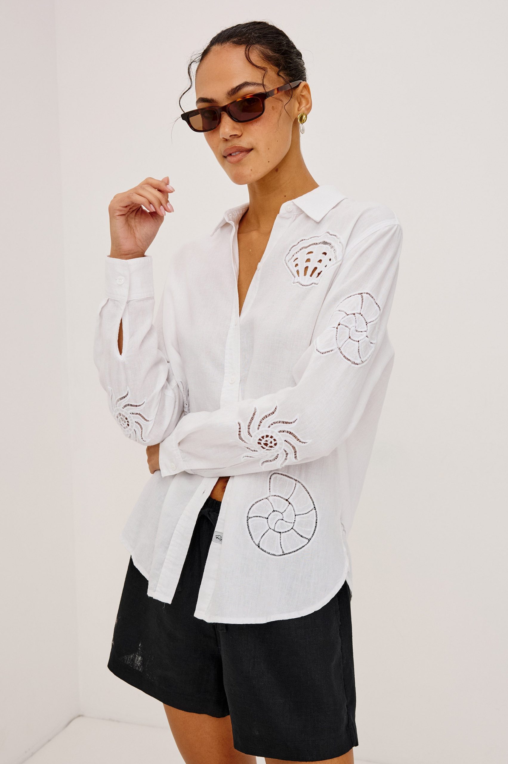 CHARLI SHIRT - WHITE SEASHELLS - Image 4