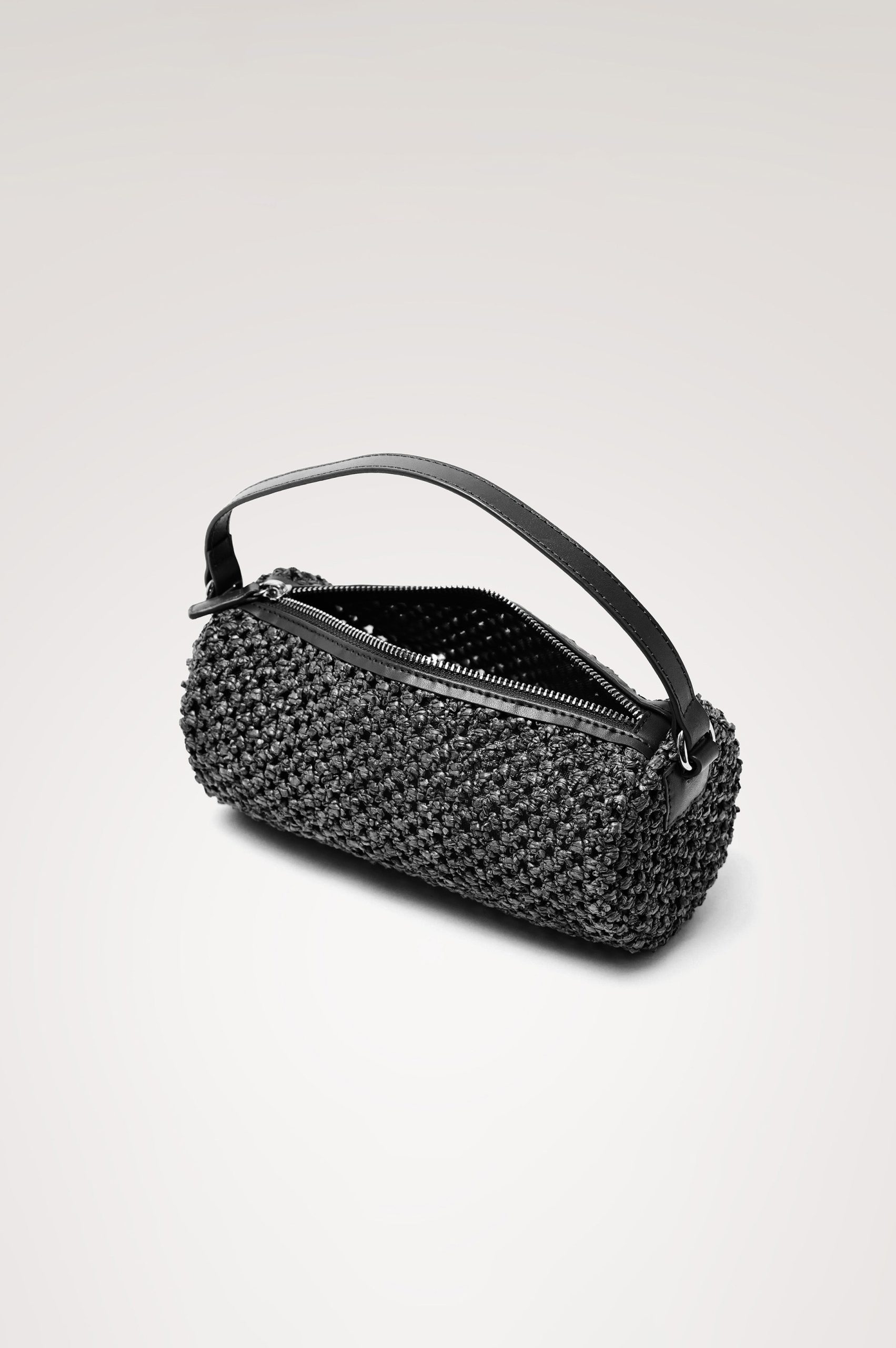 COMO MINI BARREL BAG - BLACK RAFFIA - Image 4