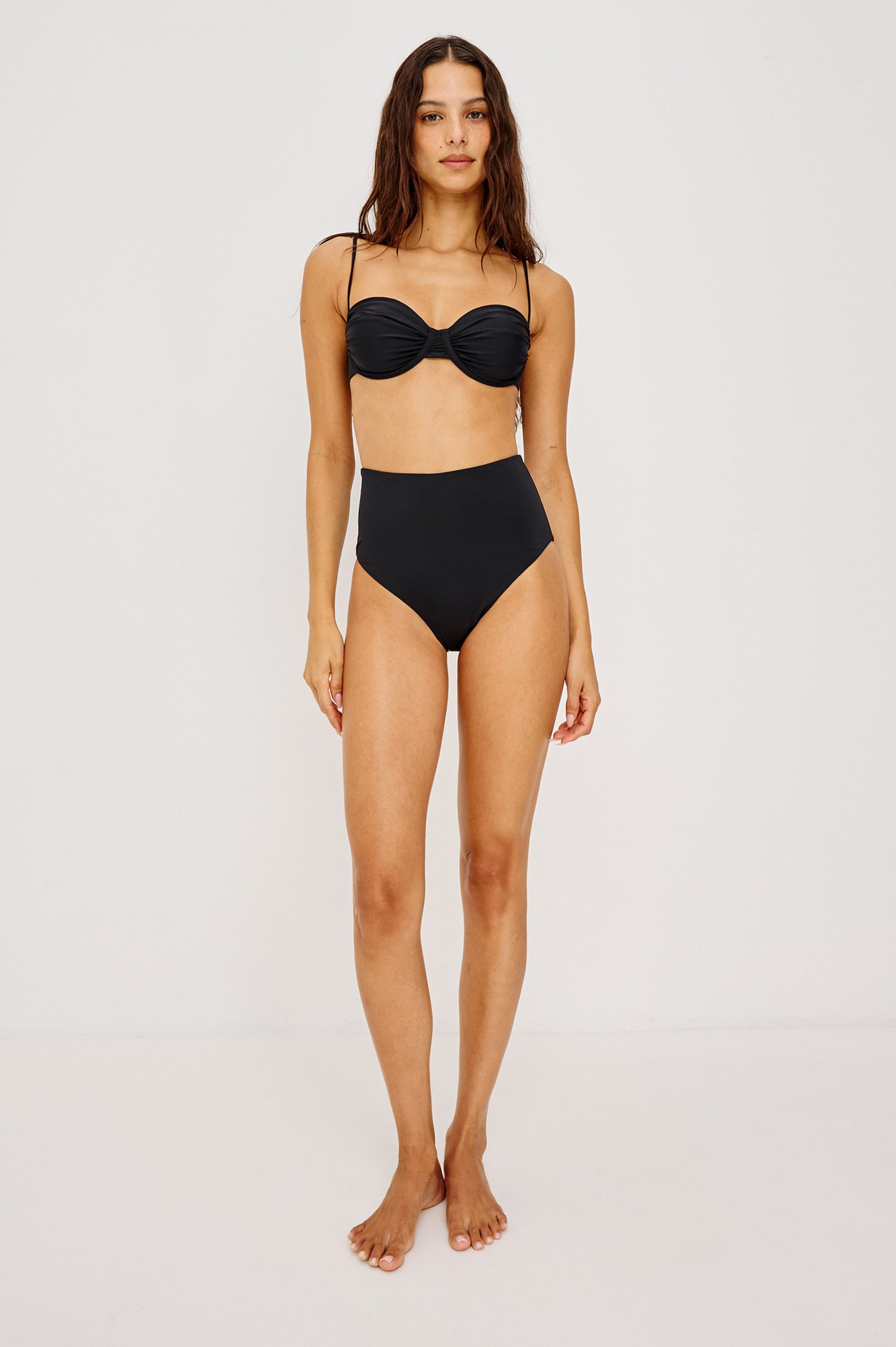 CONCHA BIKINI TOP - BLACK - Image 3