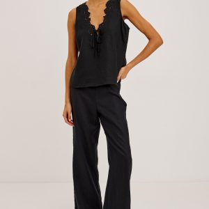 CORNELIA TOP - BLACK