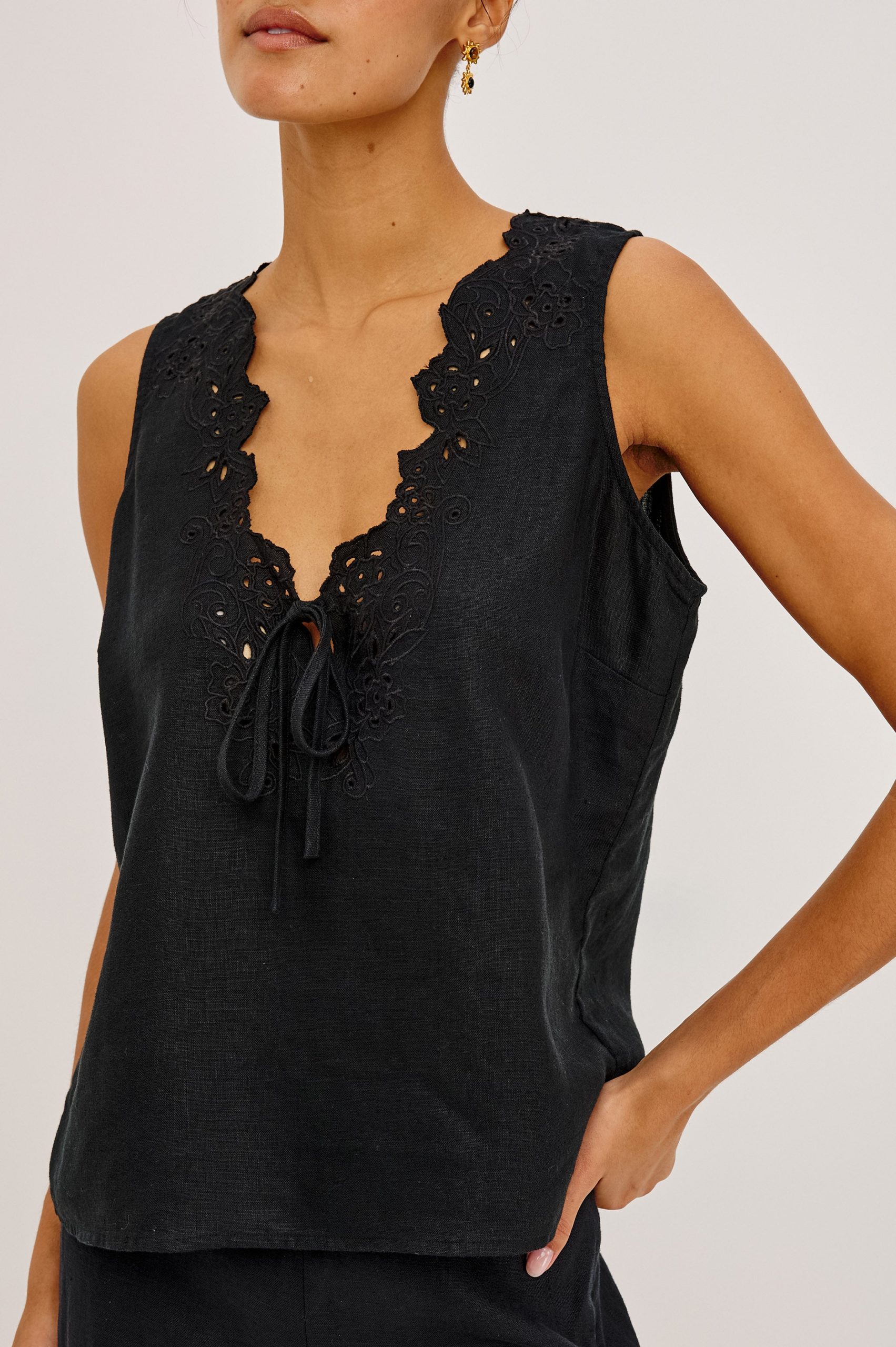 CORNELIA TOP - BLACK - Image 2