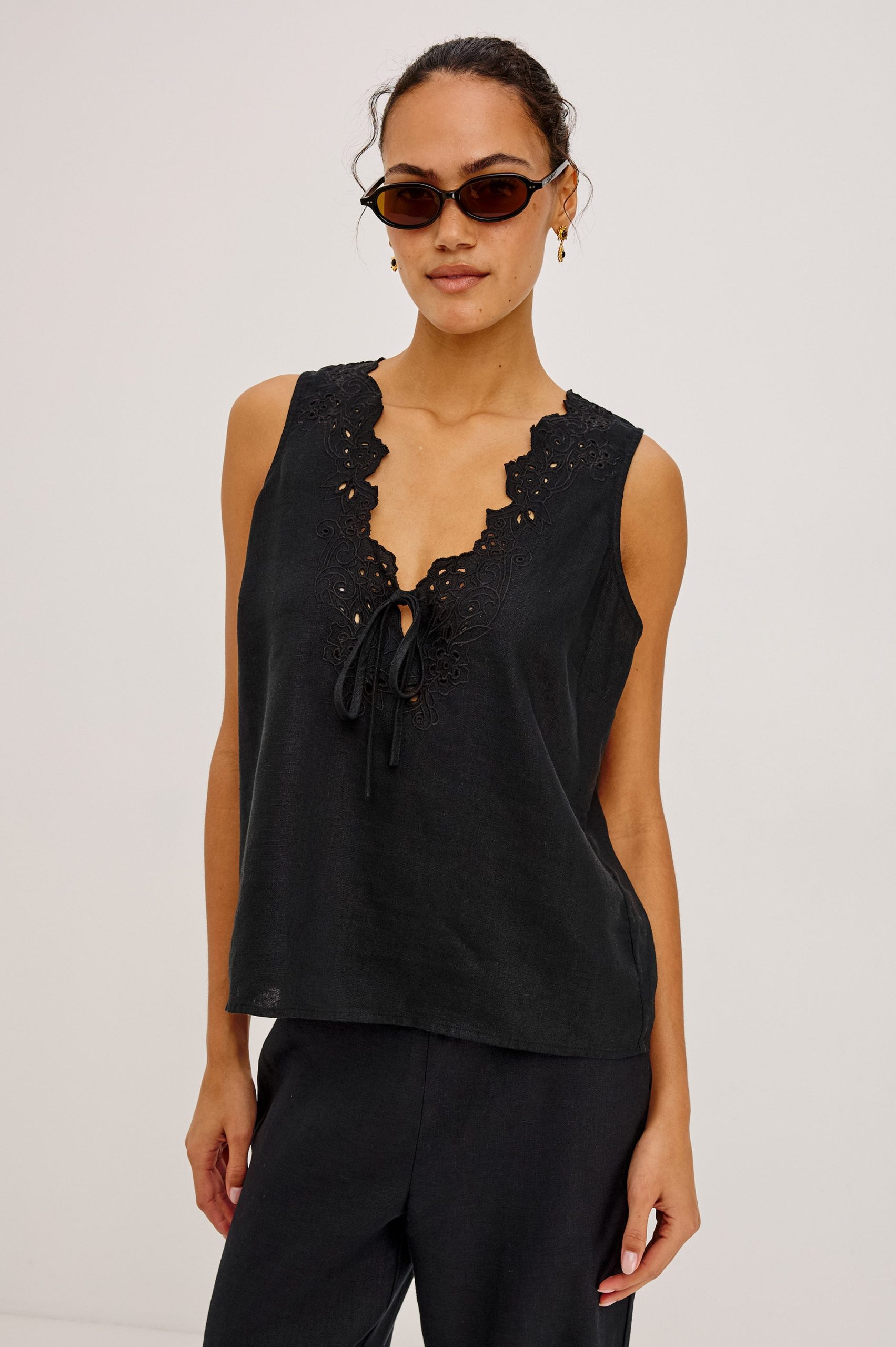 CORNELIA TOP - BLACK - Image 4