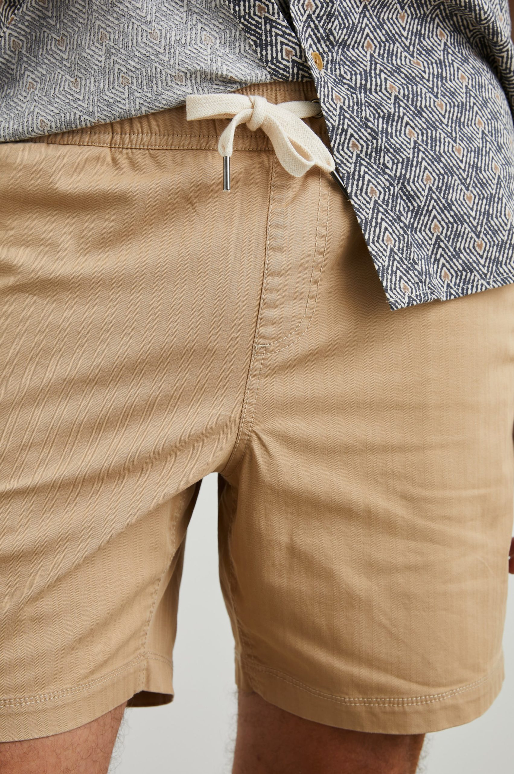 CRUZ SHORT - KHAKI - Image 2