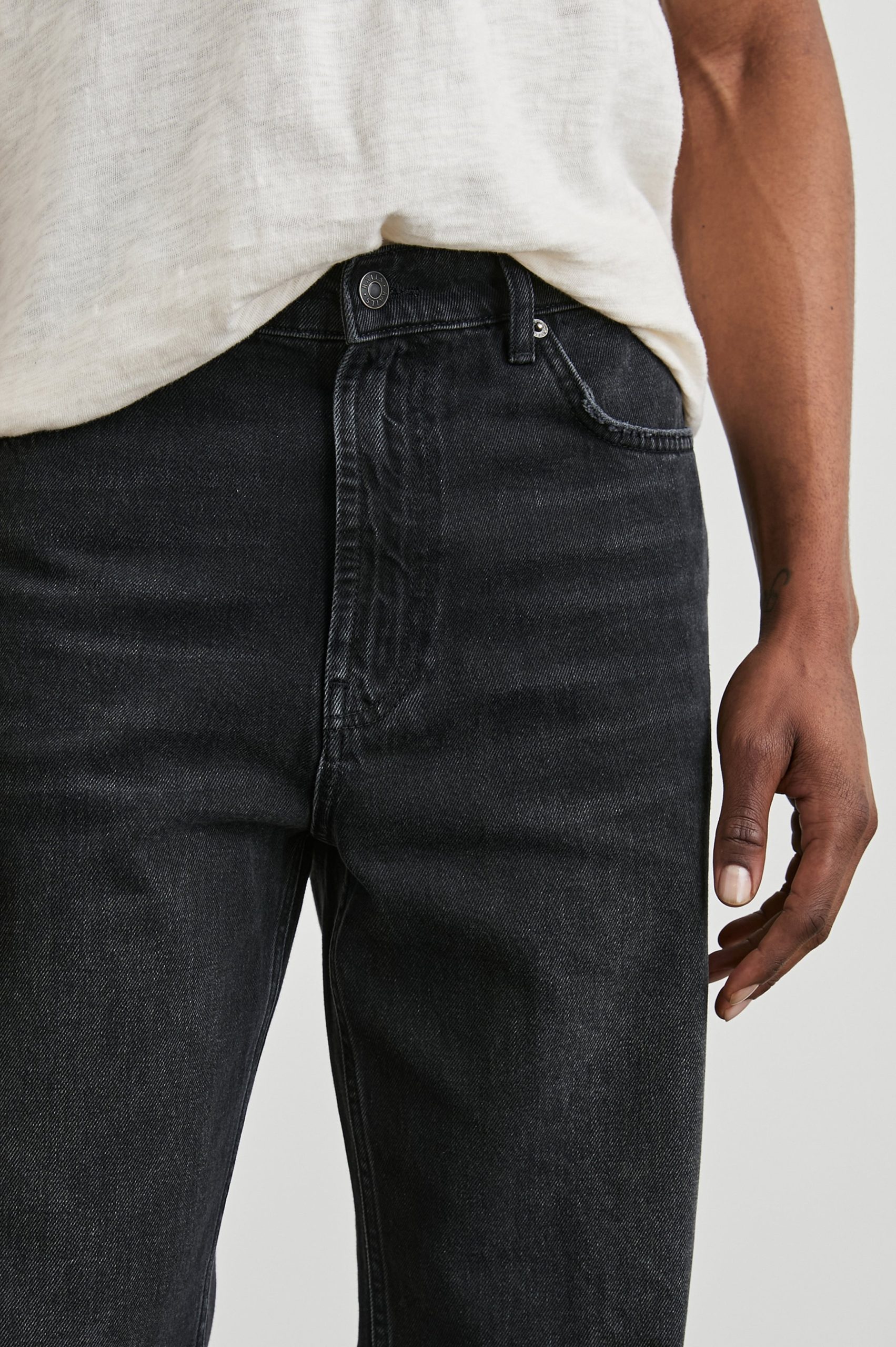 CUTLER '90s LOOSE - DISTRESSED BLACK - Image 2