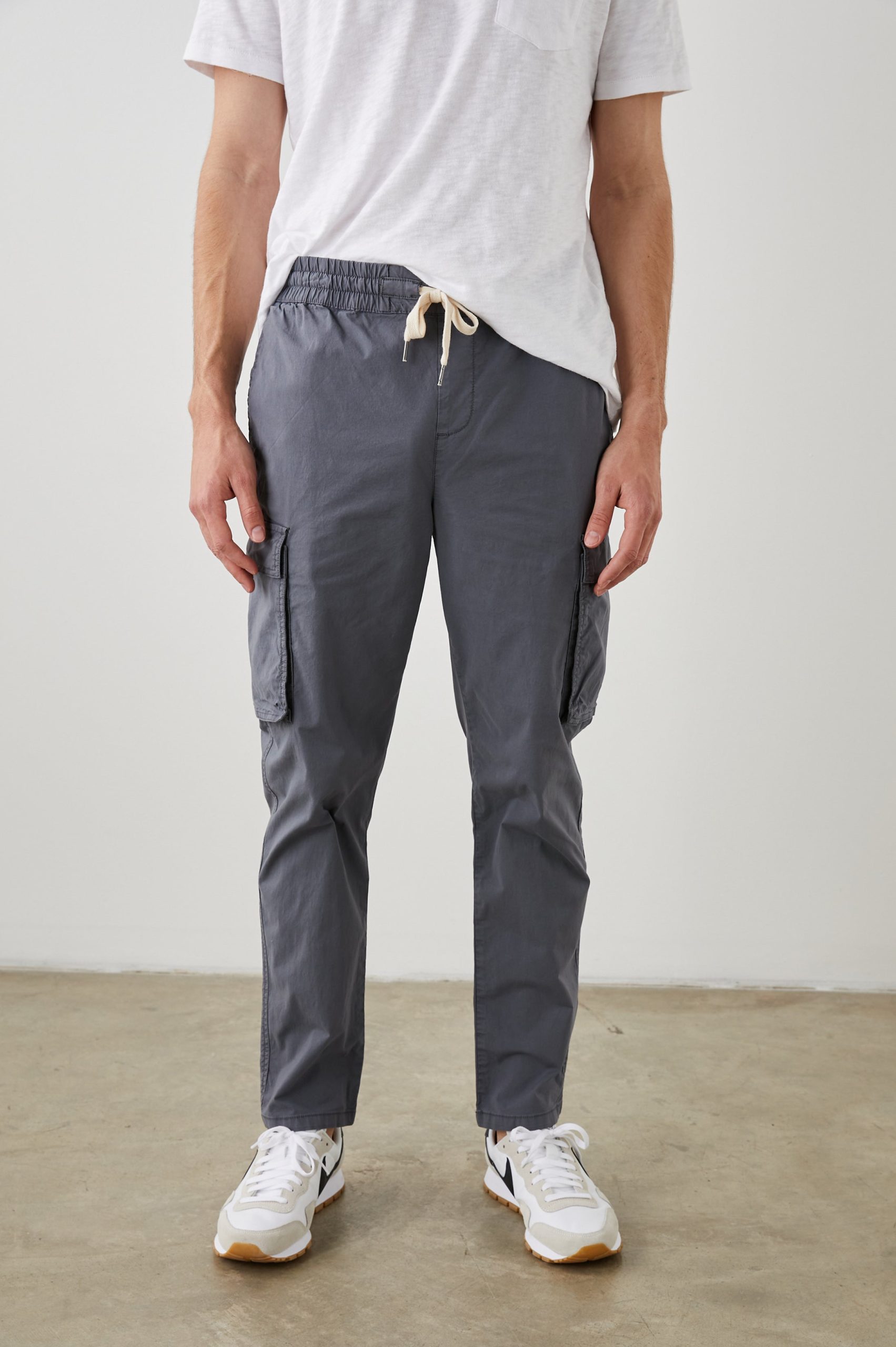 EMMERSON PANT - CHARCOAL