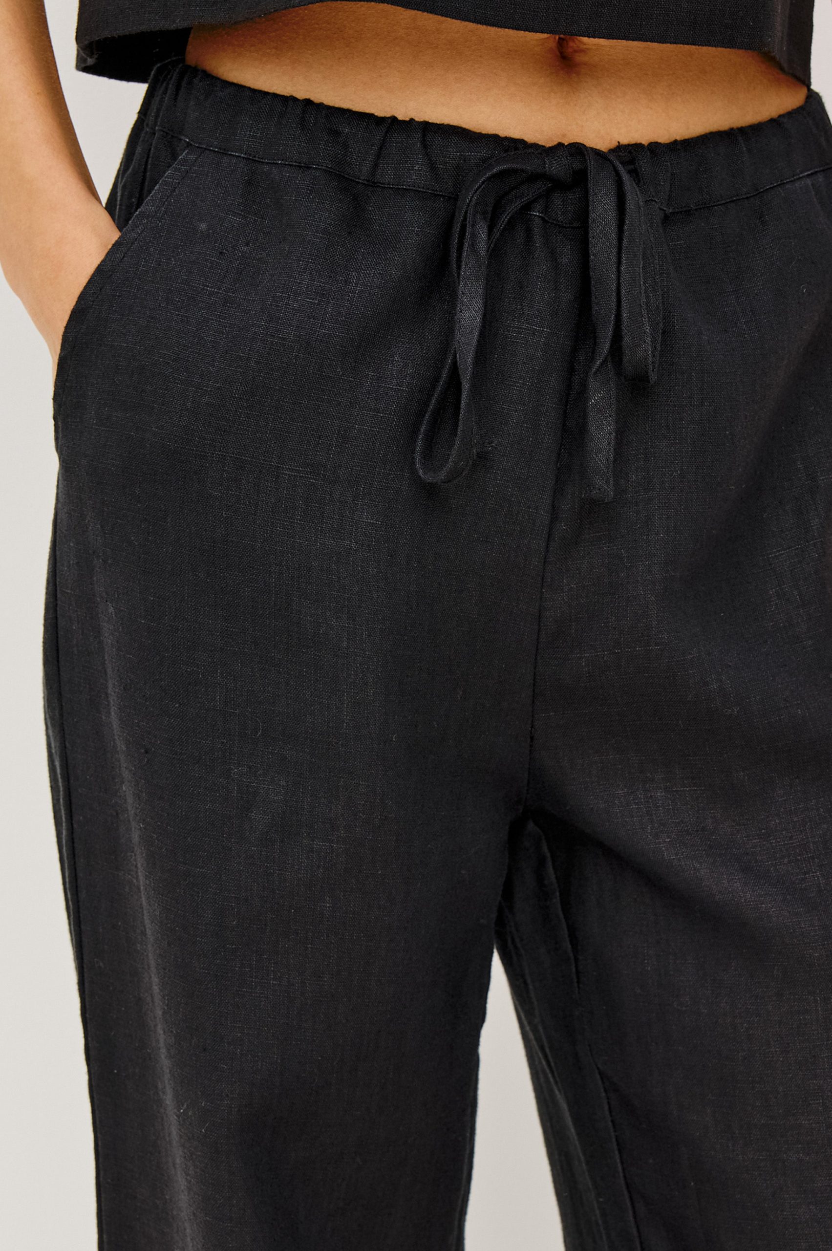 EMMIE PANT - BLACK - Image 2