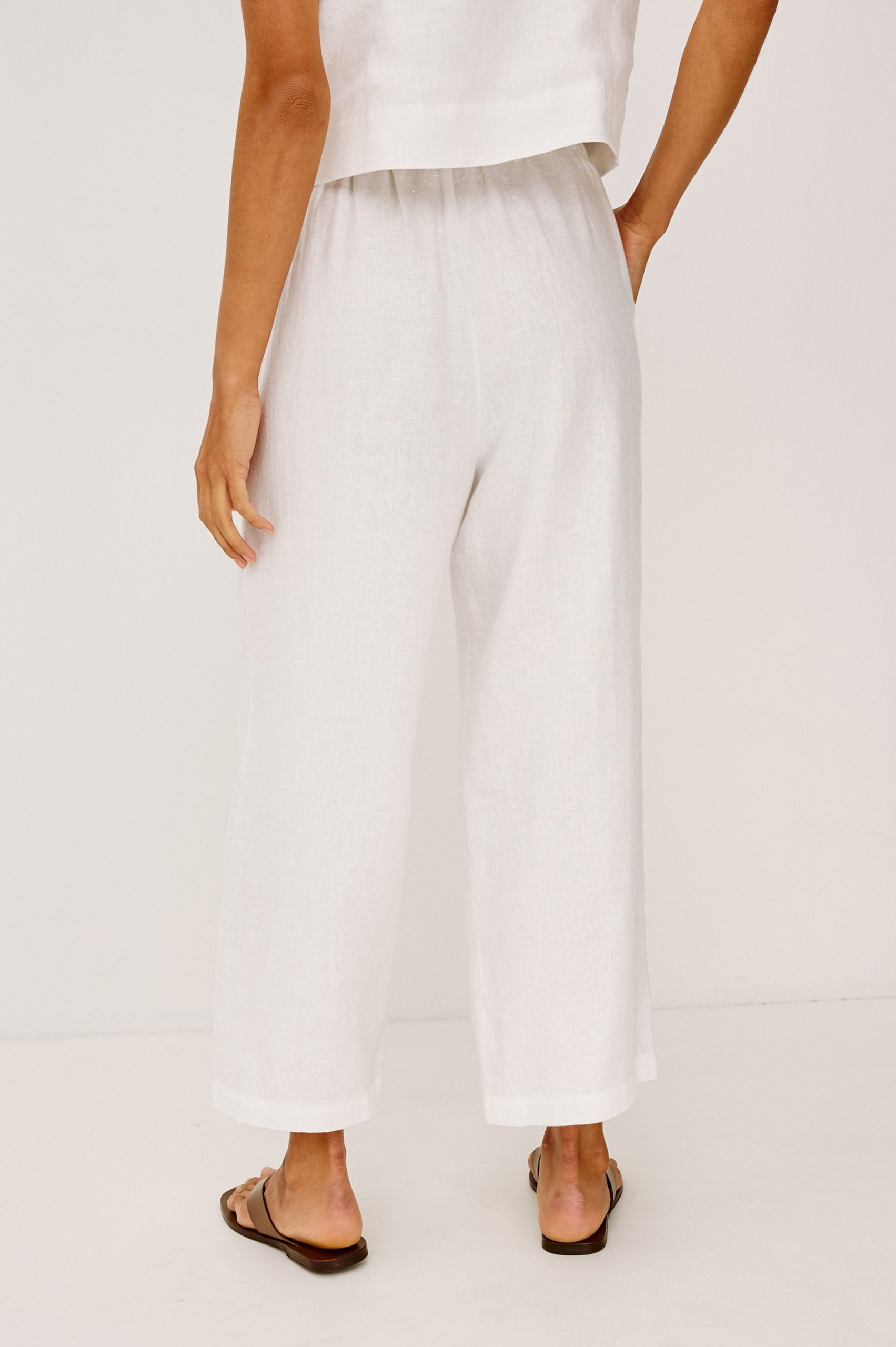 EMMIE CROP PANT - WHITE - Image 5