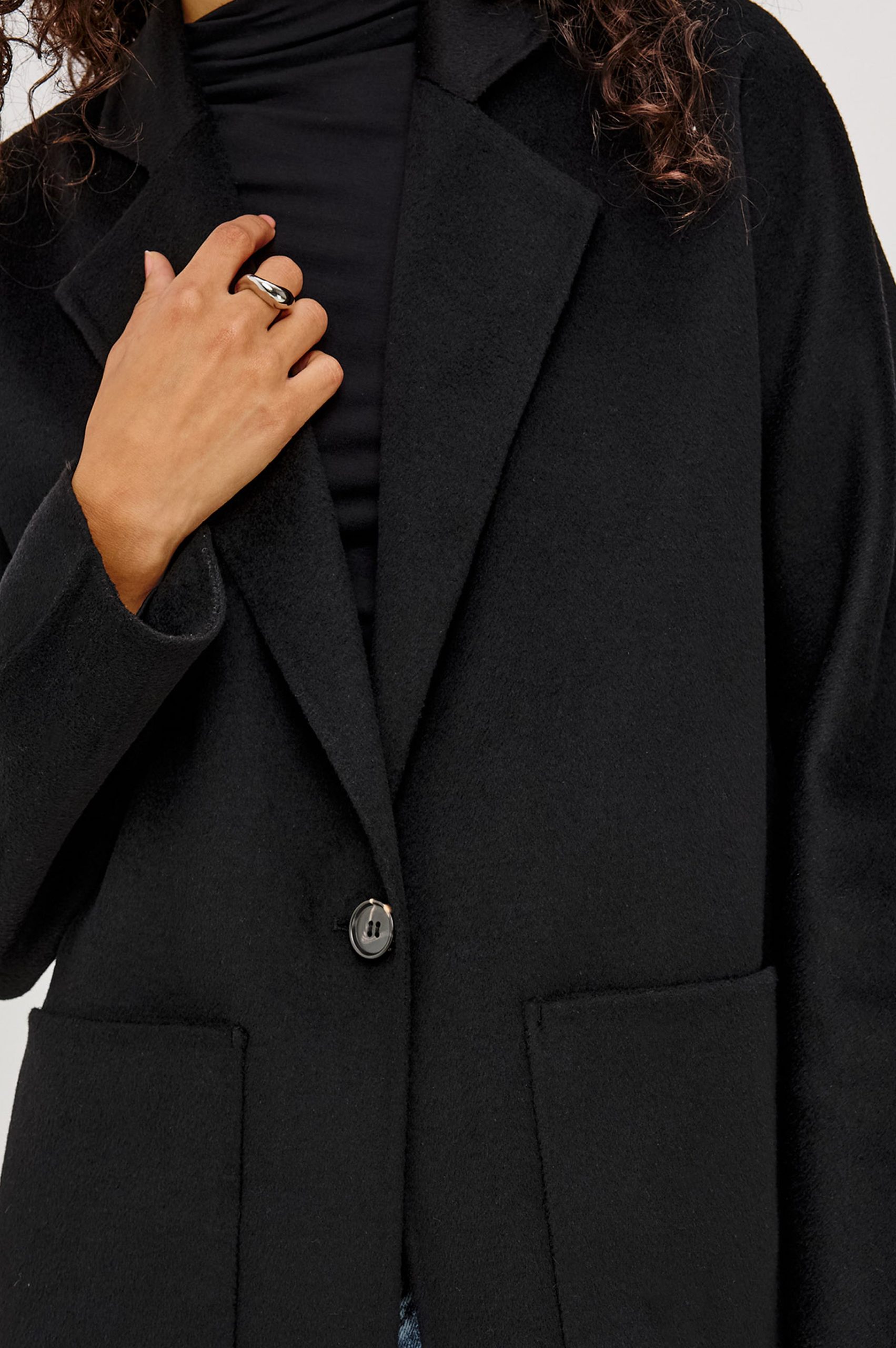 EVEREST COAT - BLACK - Image 4