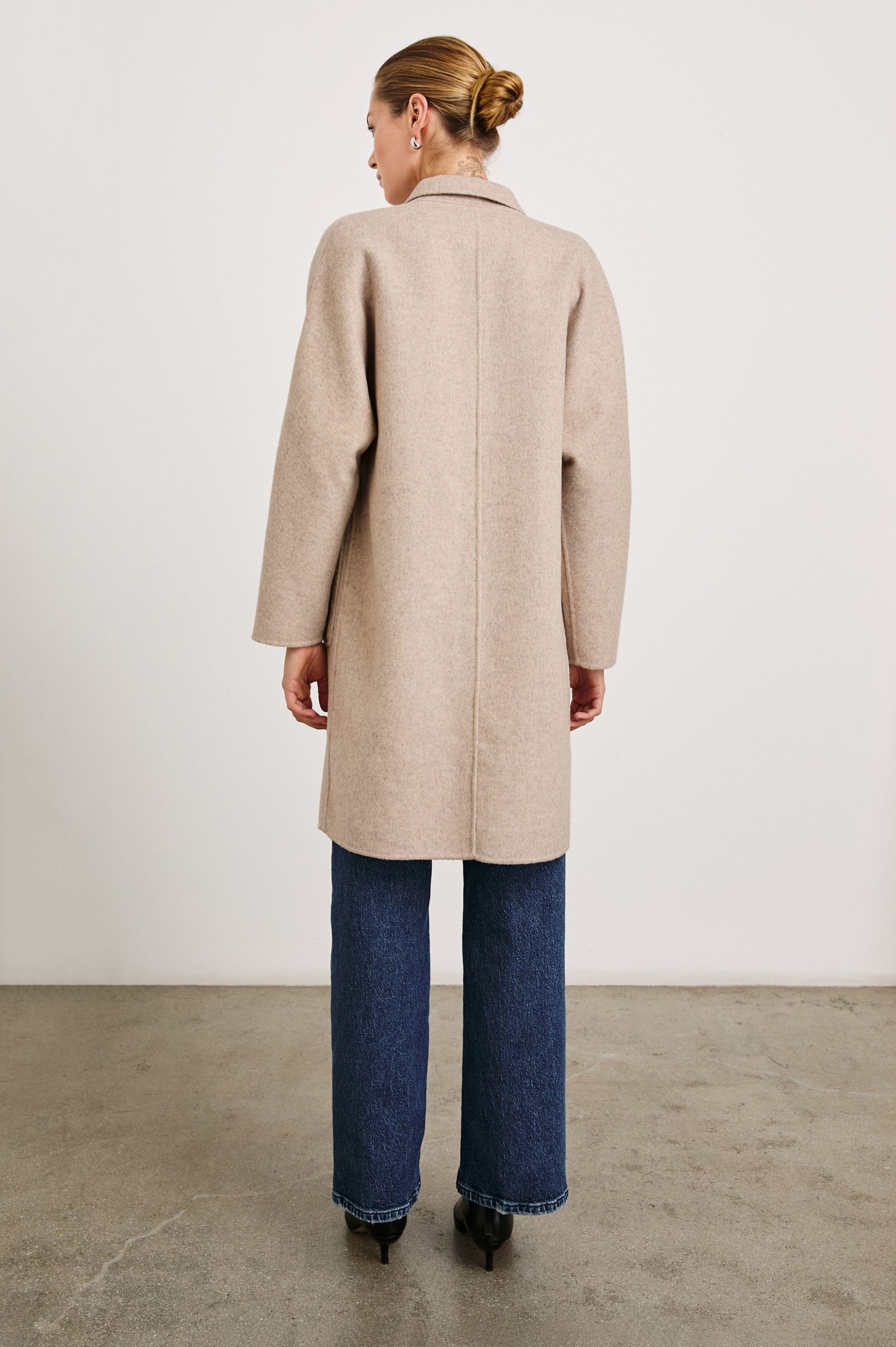EVEREST COAT - OATMEAL - Image 10