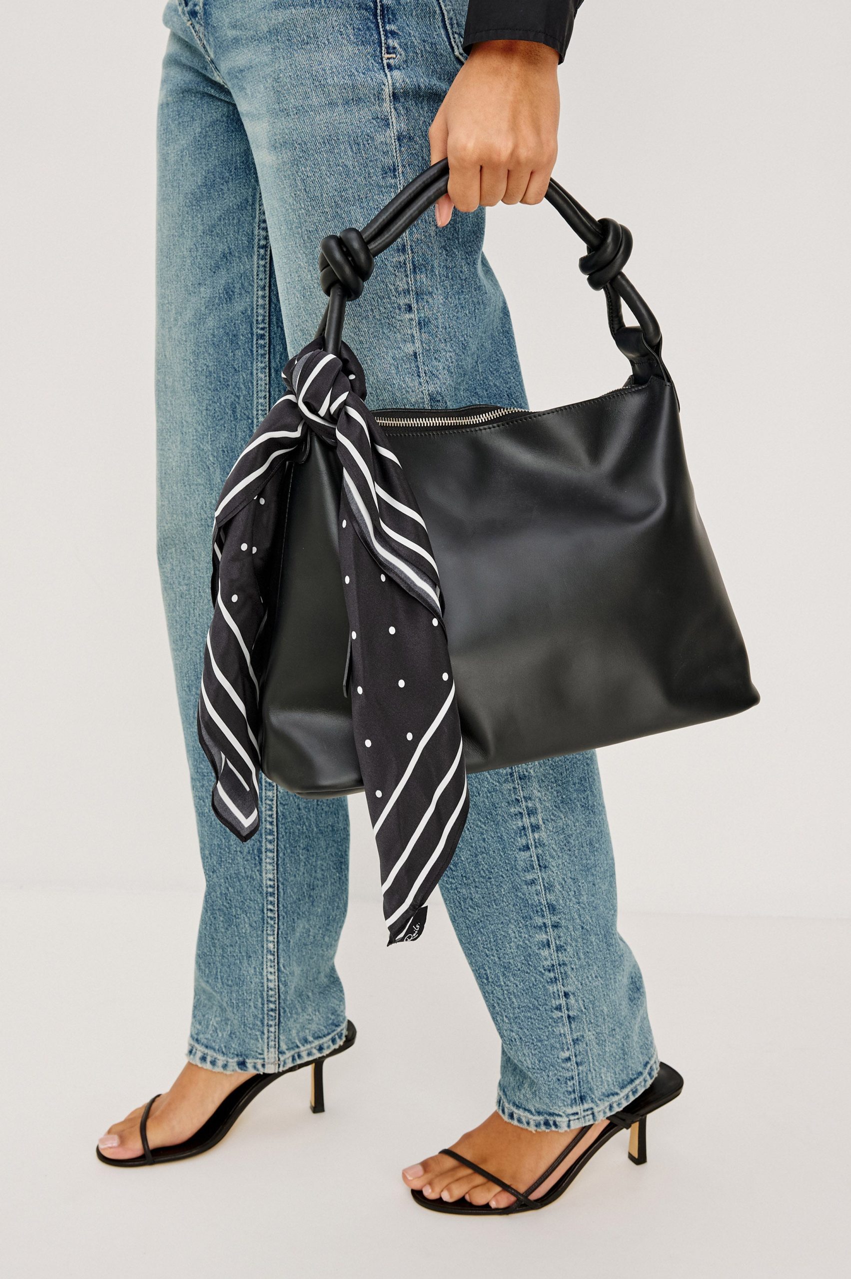 SIENA HOBO BAG - BLACK LEATHER