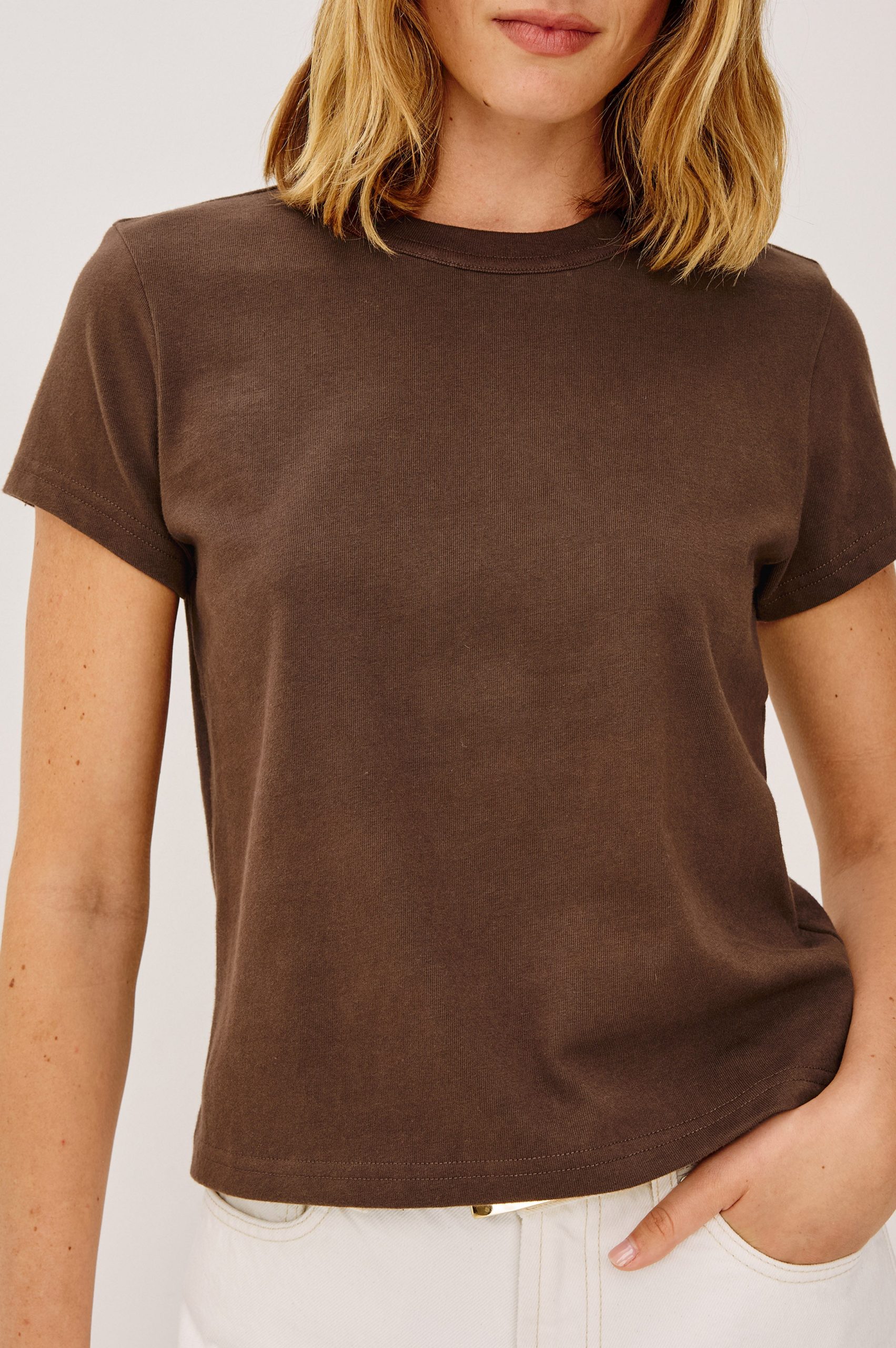 GIRLFRIEND T-SHIRT - ESPRESSO - Image 2