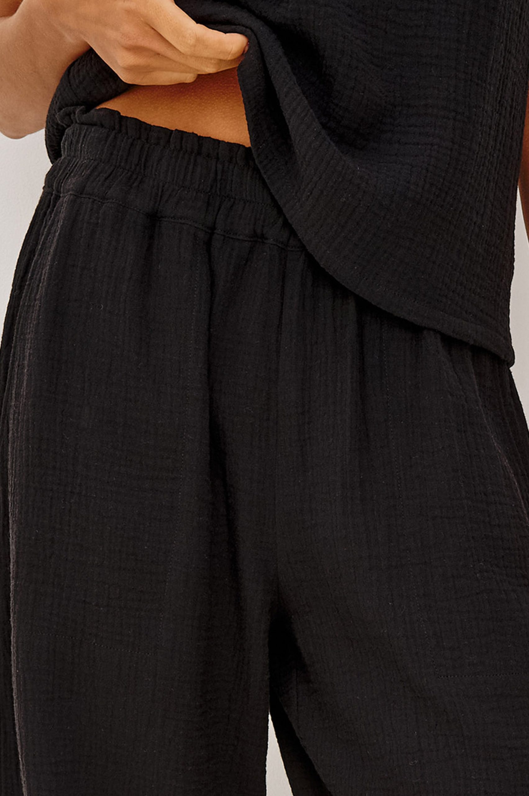LEON CROP PANT - BLACK GAUZE - Image 2