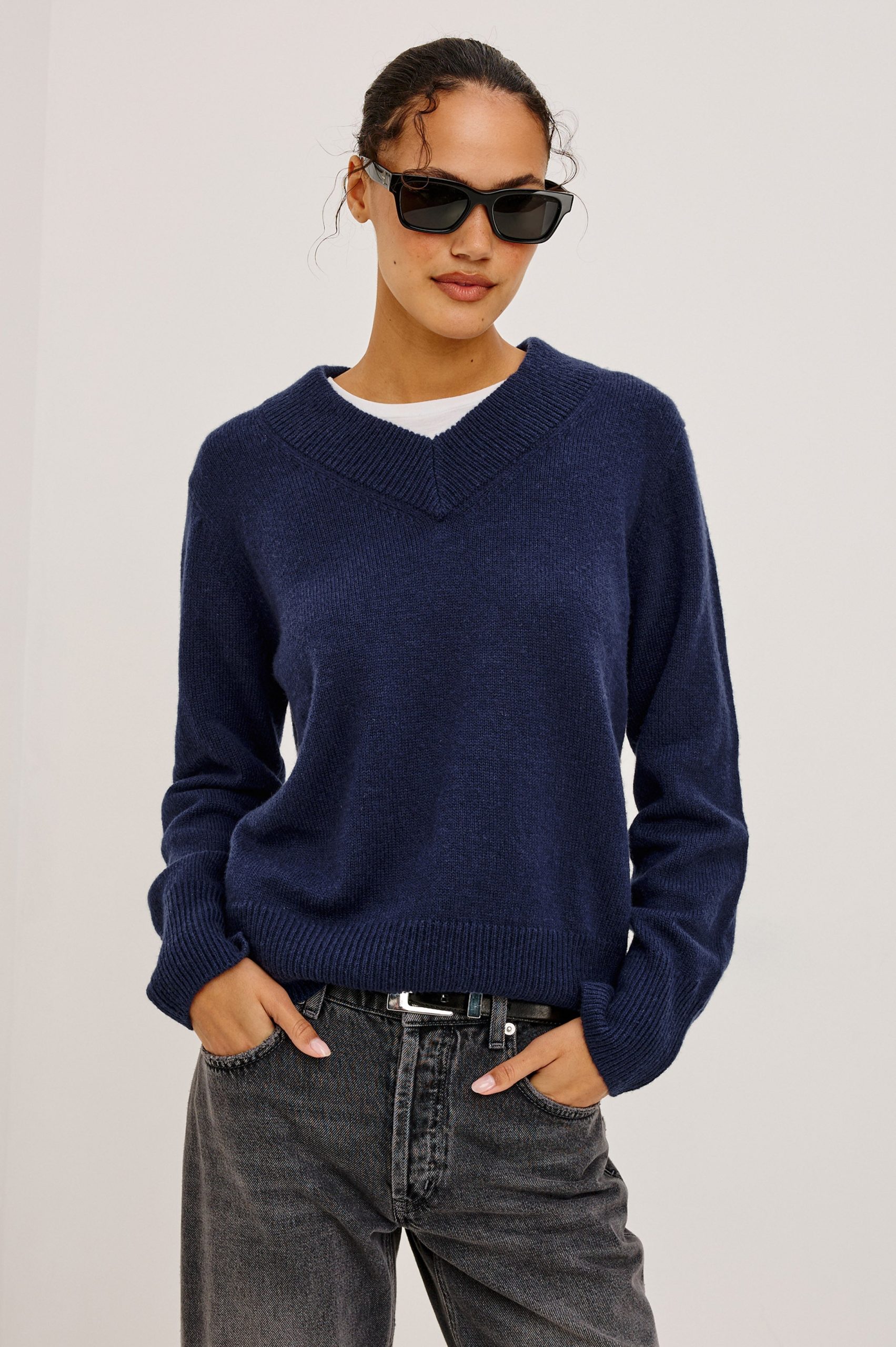 LIDYA SWEATER - NAVY