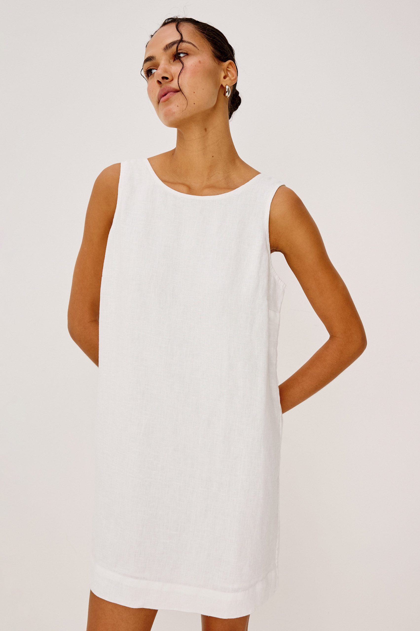 LINDSEY DRESS - WHITE