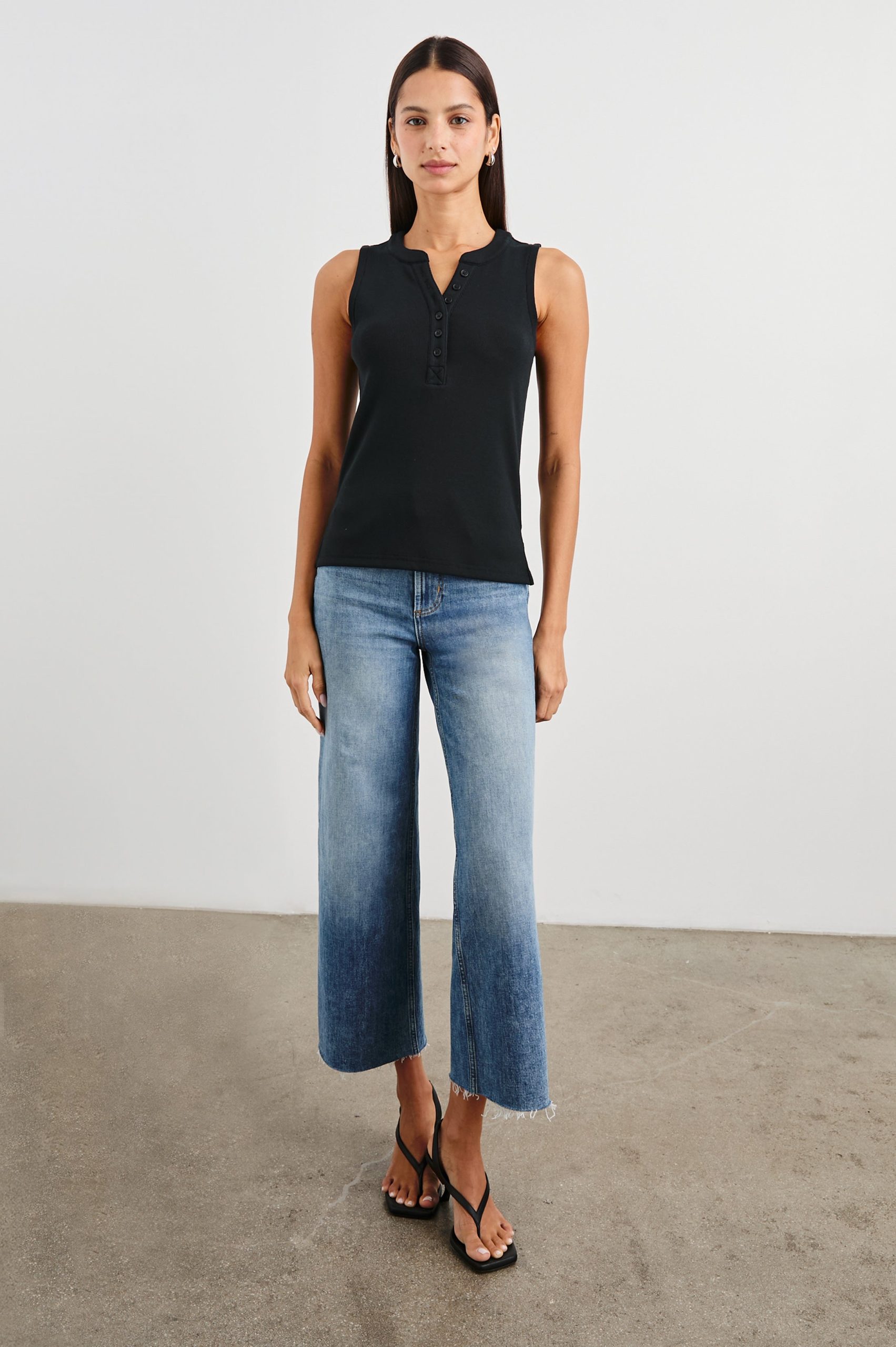 MAYLA TOP - BLACK - Image 3