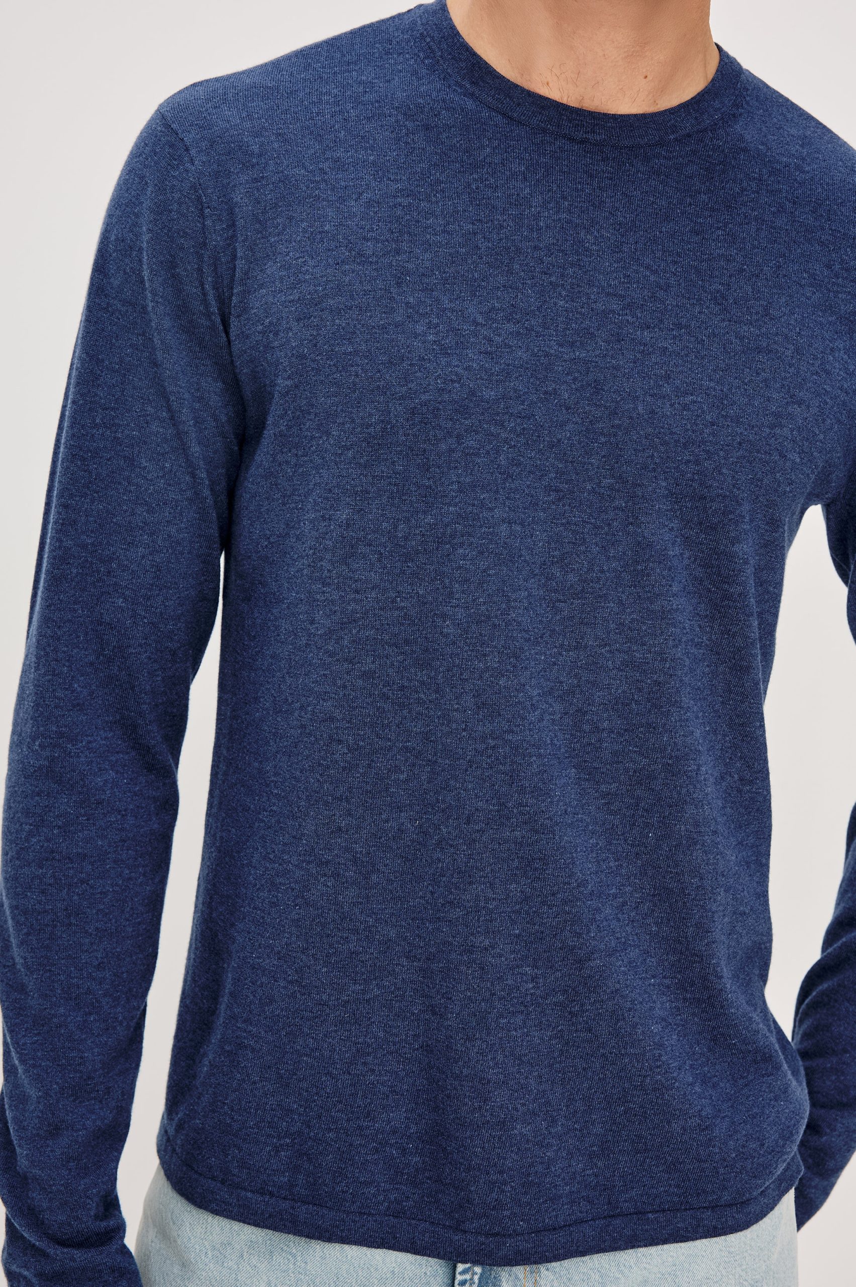 QUENTIN COTTON CASHMERE LONG SLEEVE TEE - HEATHER BLUE - Image 2
