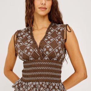 RIZZO TOP - COCOA DAISY EMBROIDERY