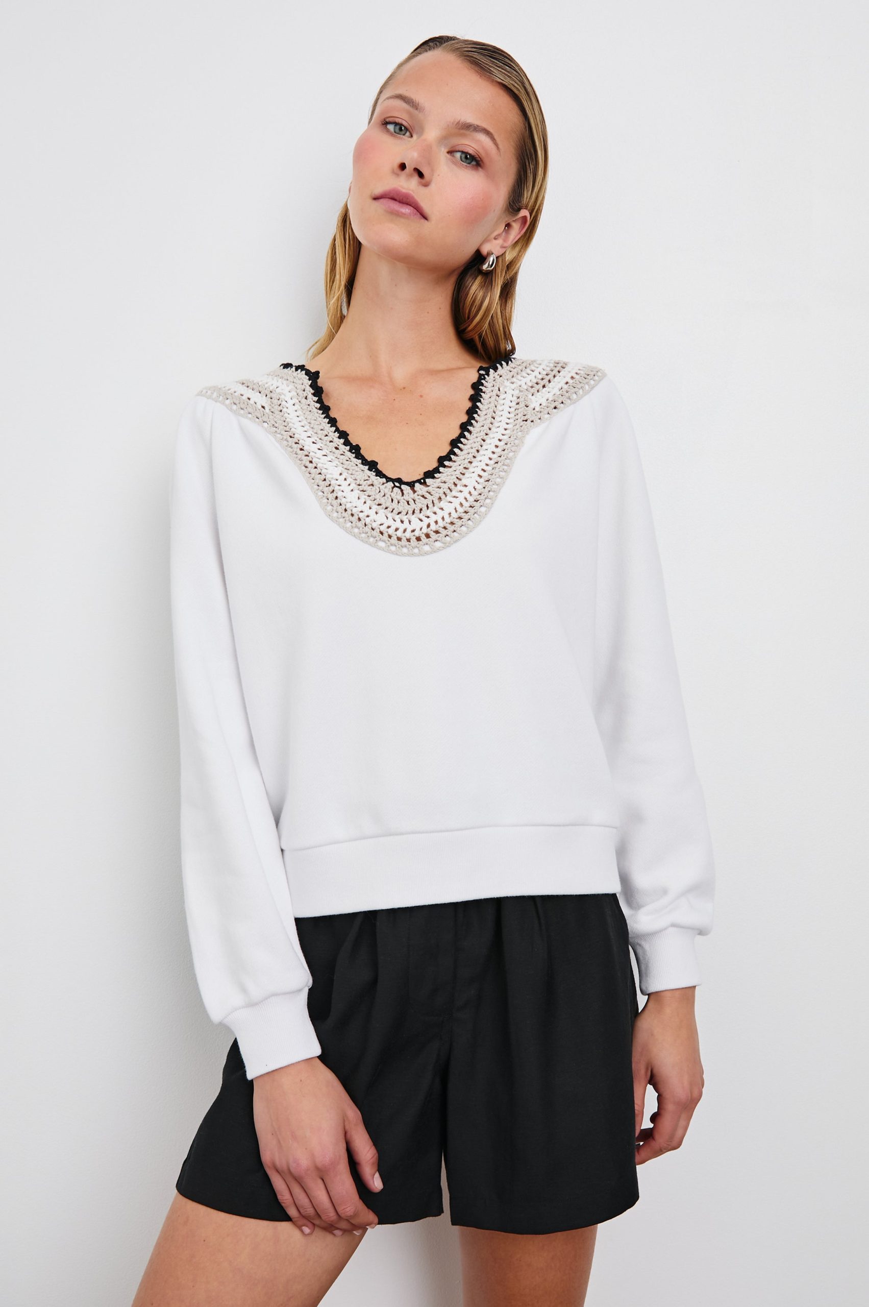 SAVA SWEATSHIRT - IVORY WITH CROCHET