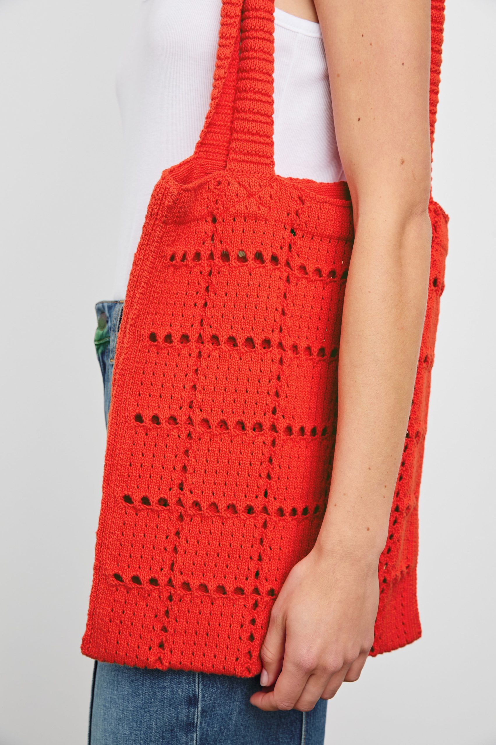 CROCHET TOTE - CHERRY - Image 2