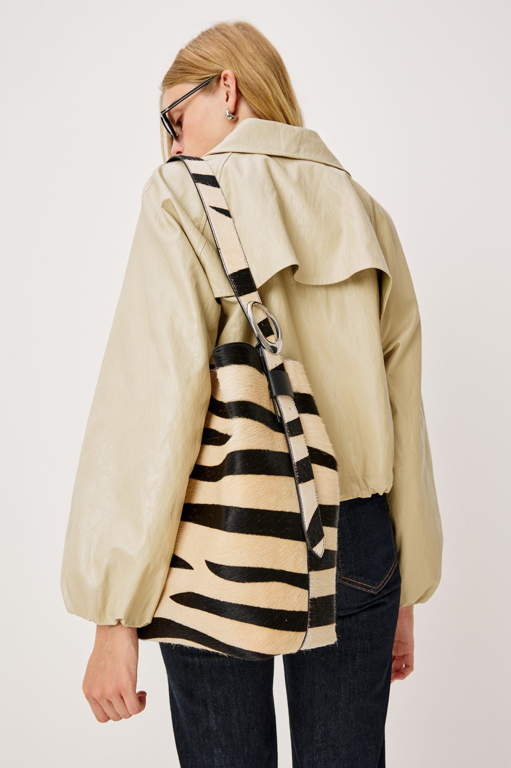 TORINO BUCKET BAG - ZEBRA HAIRCALF - Image 7